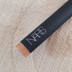 Nars velvet Shadow Stick- Hollywoodland